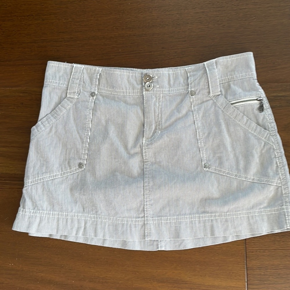 Old Navy pinstriped skirt